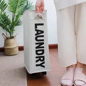 Panier à roulettes pour le rangement du linge sale